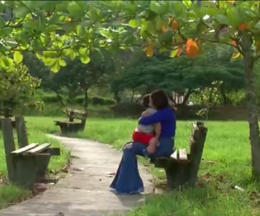 “Sé que allá afuera
<b> hay especialistas, fundaciones y muchas personas que podrían ayudarlo</b>; por eso me animé a escribirles”, dice Gisella, esperanzada de encontrar a la persona indicada que le cambie la vida a Santiago. 
<br>