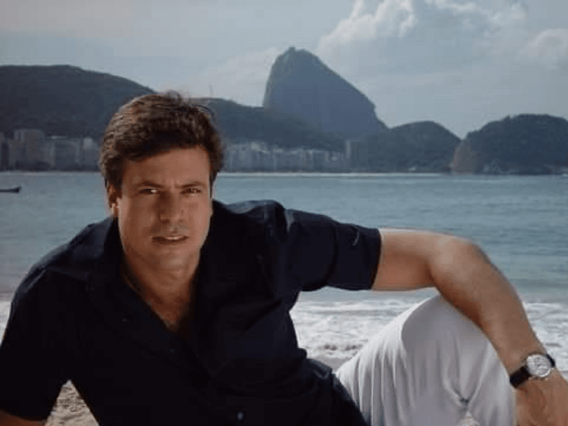 "
<b>Mi hija sabe que soy gay</b> desde que tiene 6 añitos y hubiera podido evitar decírselo", dijo el actor en el show de Magaly Medina 'La Firme'.
<br>