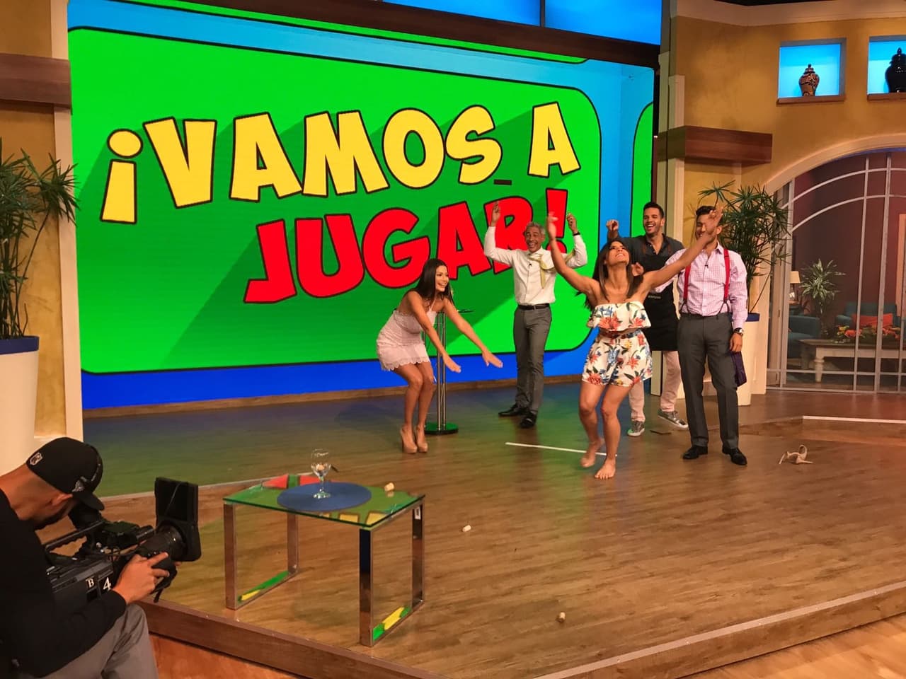 Francisca Lachapel fue la gran triunfadora y la única que pudo atinar a meter el corcho.