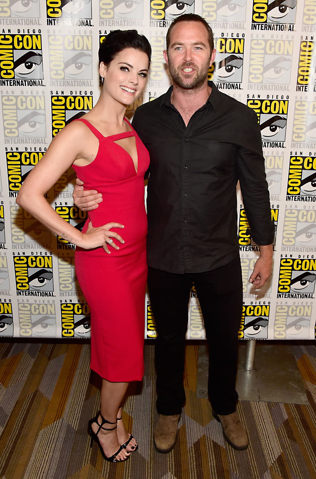 Jaimie Alexander y Sullivan Stapleton de 'Blindspot'.