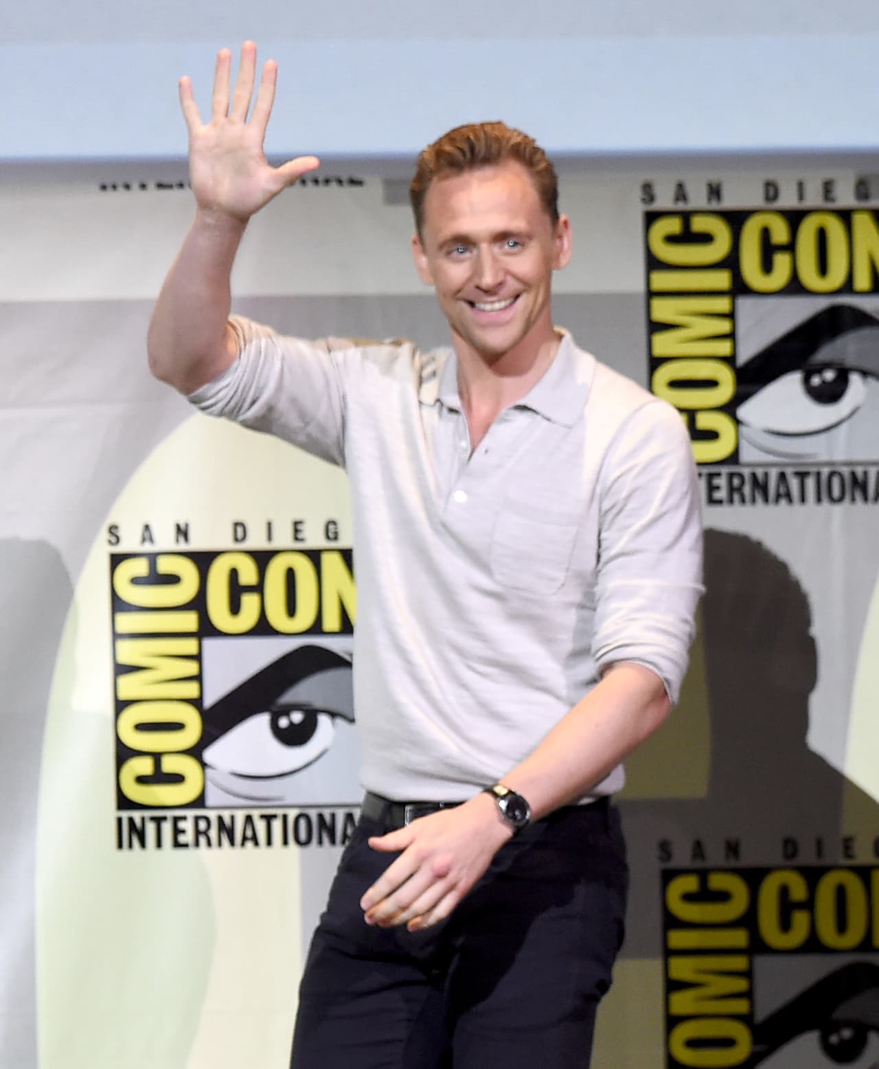 Tom Hiddleston (sin Taylor Swift) presentó 'Kung: Skull Island'.