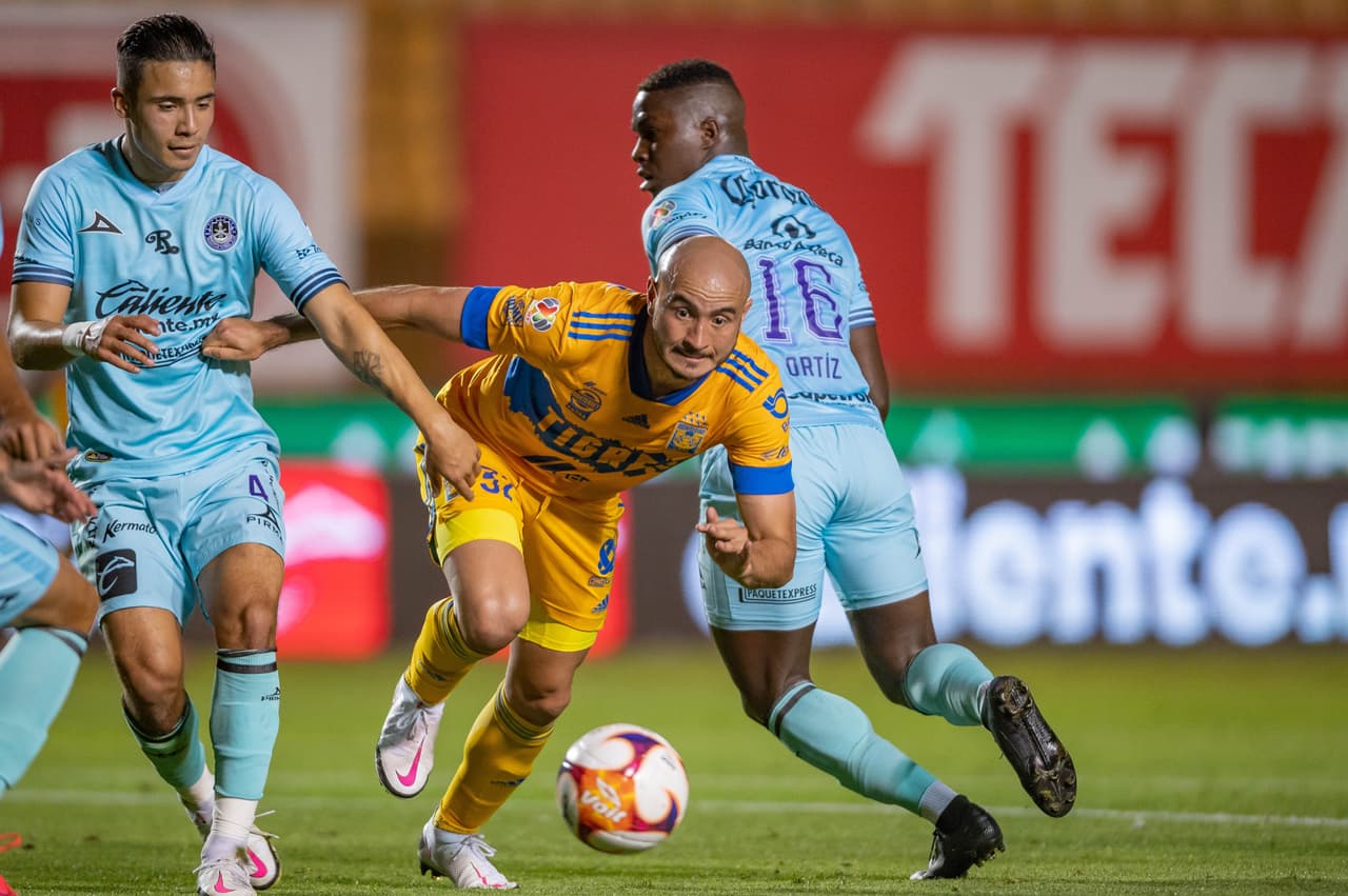 Tigres se queda con 10 hombres desde el minuto 10 y Mazatlán no desaprovecha la superioridad y vencen 1-2 a Tigres. Los felinos bajan a la doceava posición y Mazatlán sube a la octava, todo queda a la espera de otros resultados.