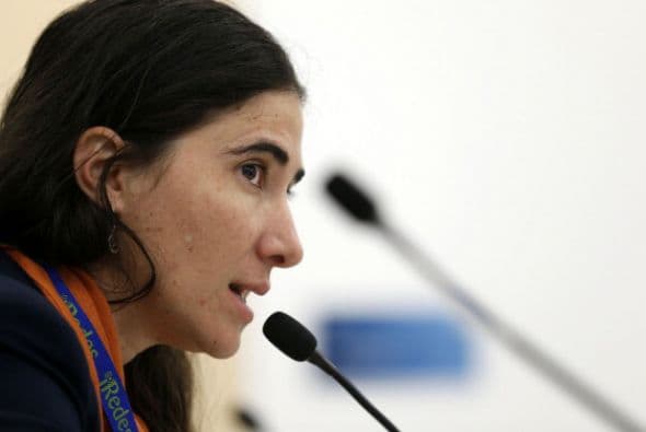 En su primera gira por varios países, la bloguera cubana Yoani Sánchez llegó a Estados Unidos, donde dijo que espera que la reorganización en el Ministerio de Informática y Comunicaciones que anunció el gobierno de Cuba, no sea otro mecanismo de control. Ver toda la información