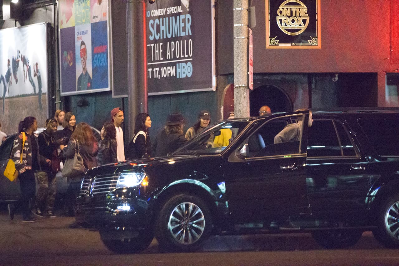 Sin duda Kylie y Kendall Jenner empezaron este año con toda la actitud yéndose de fiesta.