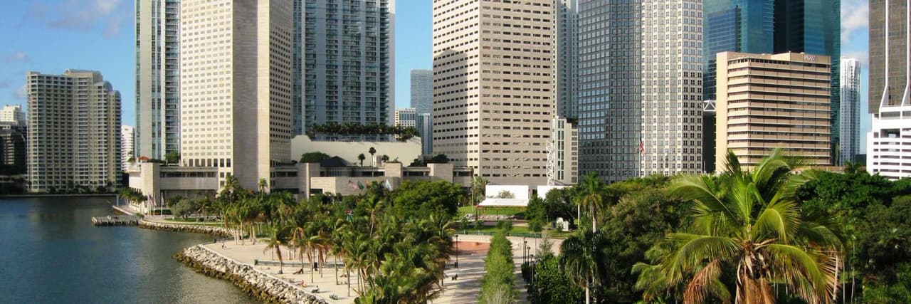 En el Bayfront Park, Miami Beach, Coconut Grove, Coral Gables y Homestead cancelaron las celebraciones con fuegos artificiales del Día de la Independencia.