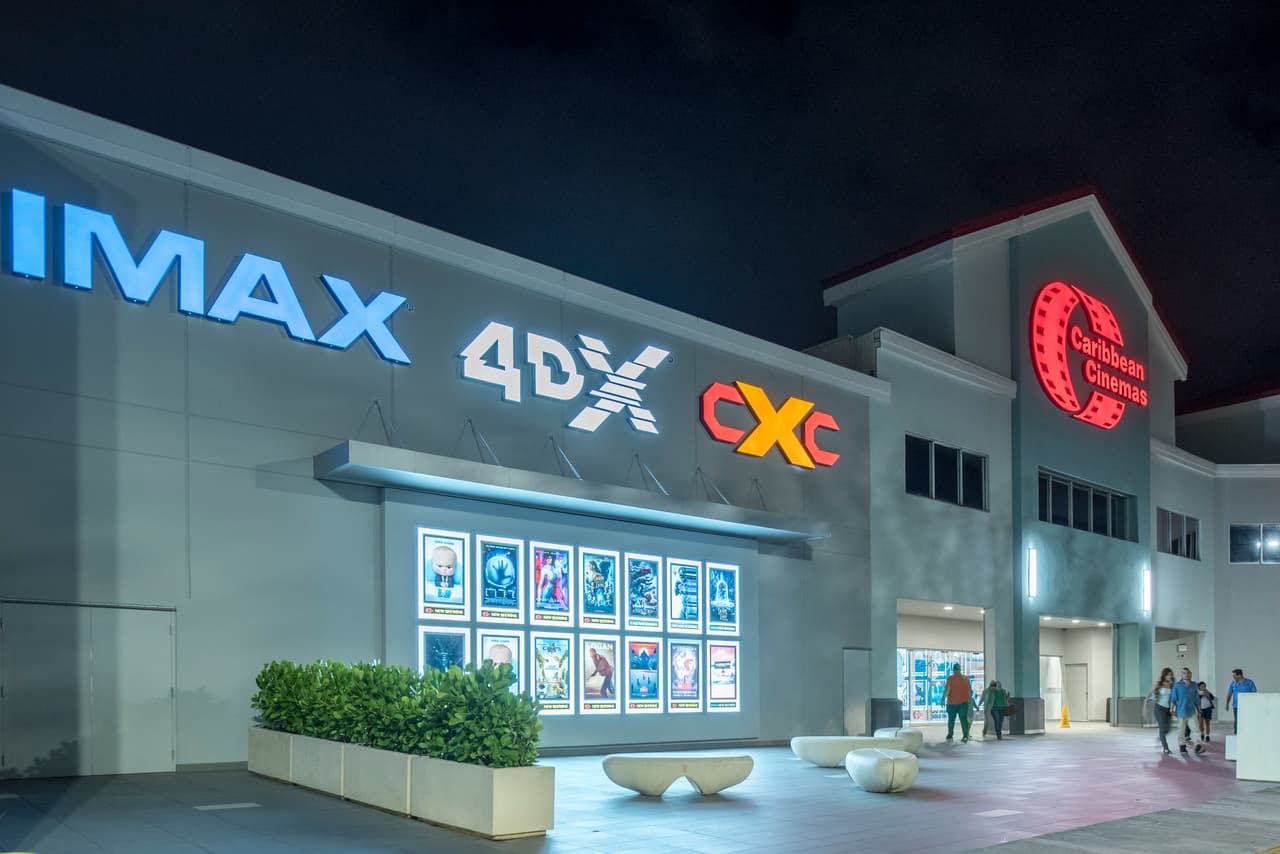 Caribbean Cinemas aclara que nueva Orden Ejecutiva les permite mantener sus cines abiertos
