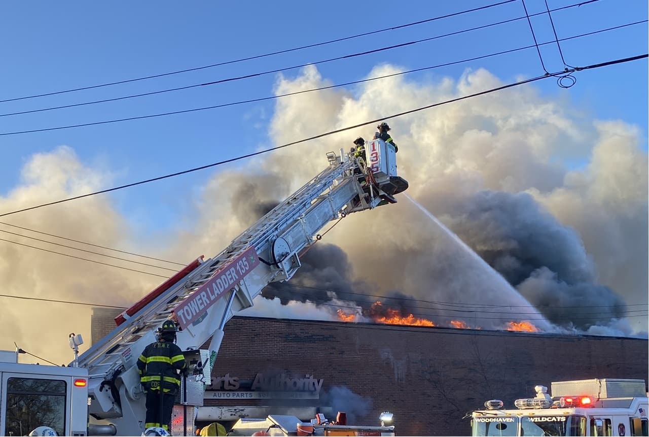 Nueva York es líder en muertes por incendios en el país: bomberos del estado lanzan alerta