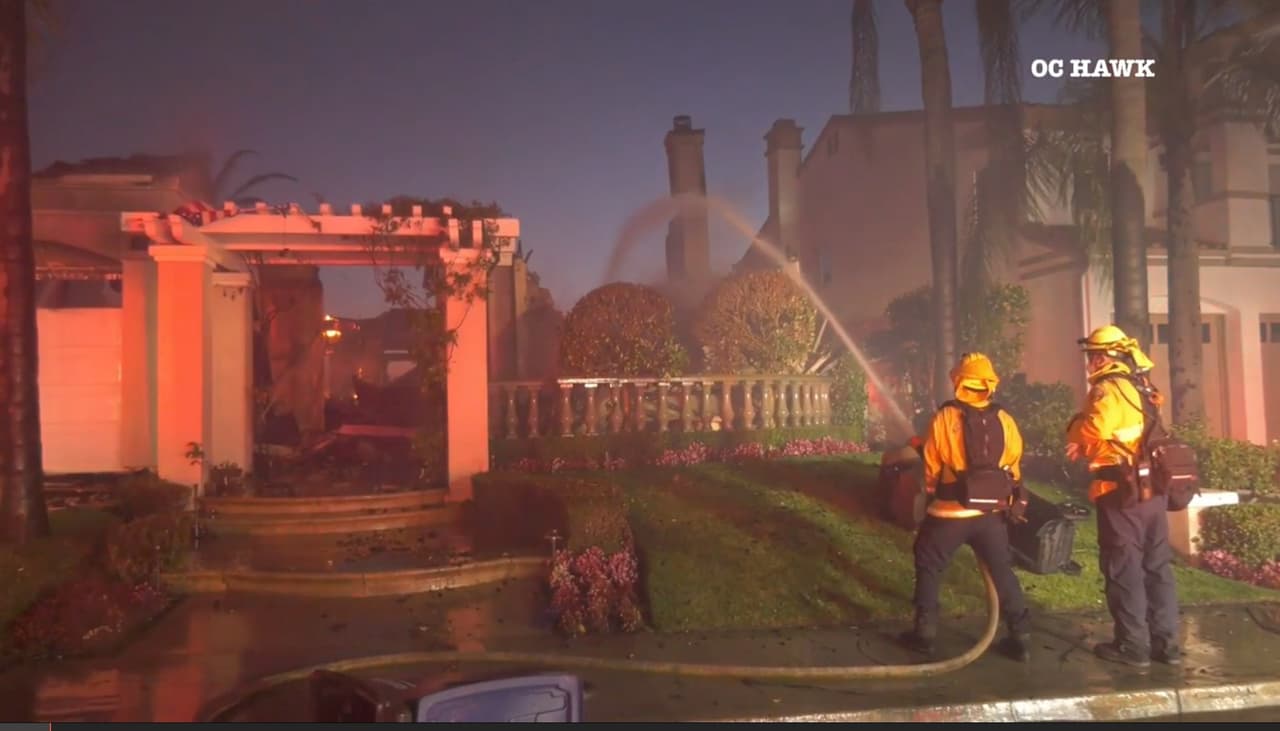 Los incendios en el sur de California son propagados en gran parte a los vientos de Santa Ana, pero en esta ocasión estos se extendieron por los vientos del océano Pacífico.