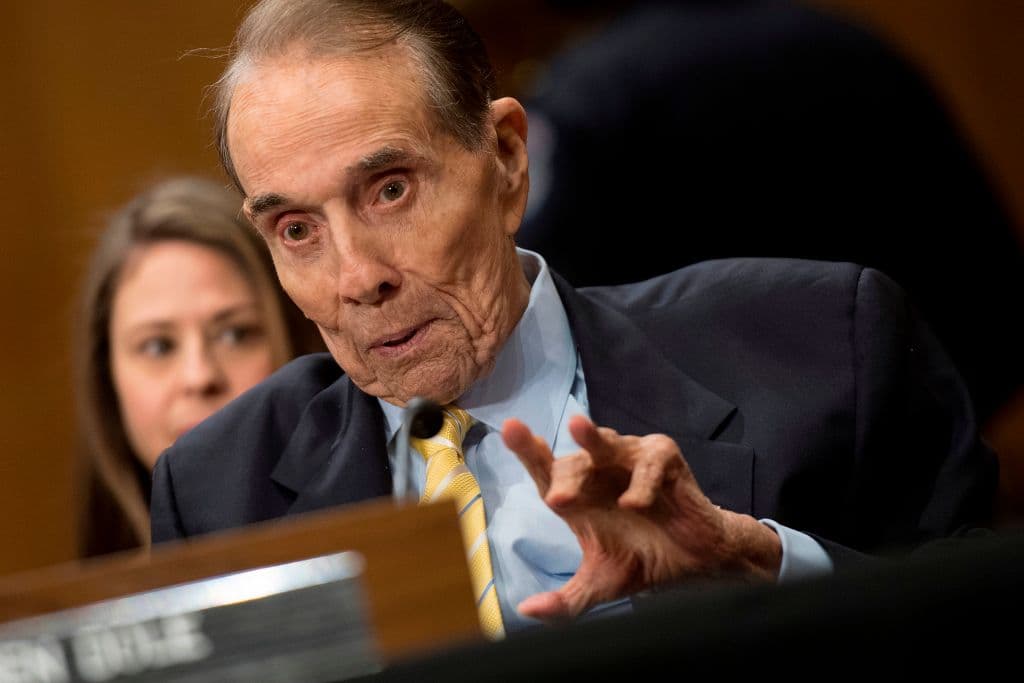 Muere Bob Dole, una de las figuras republicanas emblemáticas de la política estadounidense
