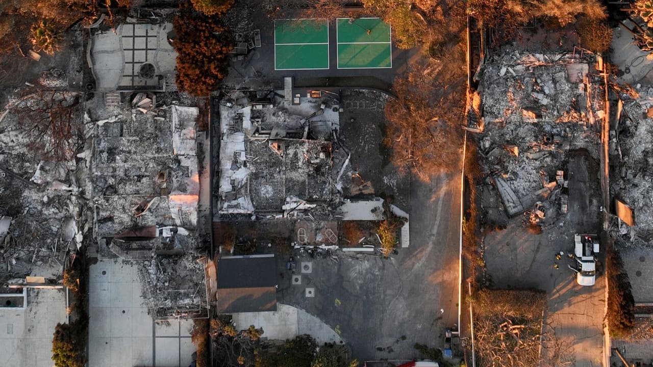 Se disparan alquileres en LA tras incendios; autoridades imponen restricciones