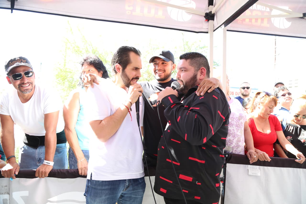 Así se divierten los locutores del Free-guey show cuando no están en cabina.