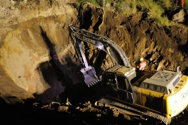 "Problemas respiratorios y circulatorios": muere un hombre atrapado en lo profundo de un pozo