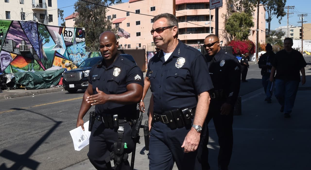 La Policía de Los Ángeles no colaborará con las deportaciones de la era Trump 