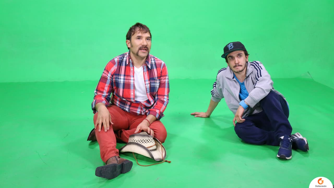 Luis Manuel y José Miguel recibiendo instrucciones del director.