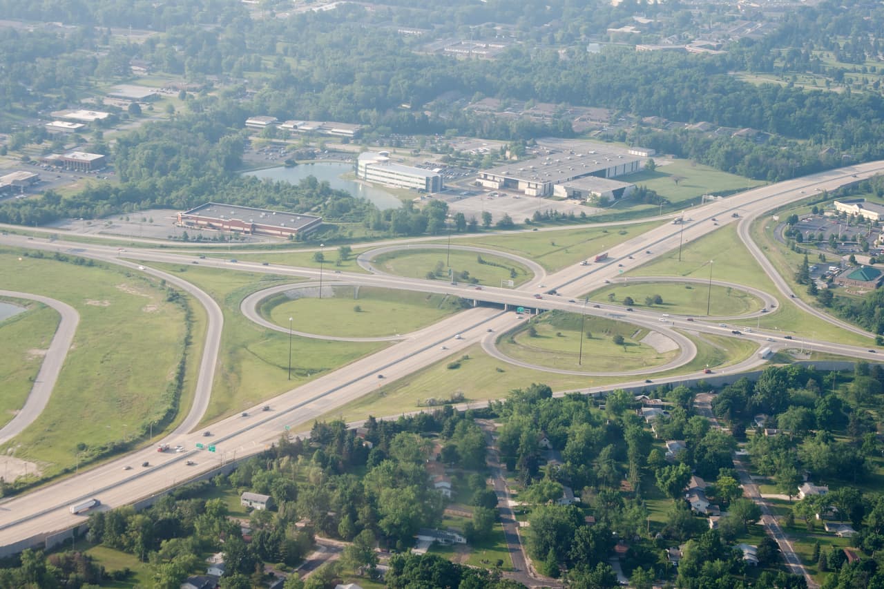 <h3 class="cms-H3-H3">18. Indiana</h3>
<br>
<br>🚙
<b>Aumento de muertes en accidentes de tráfico:</b> +22.3%
<br>
<br>🚙
<b>Muertes registradas en el primer trimestre de 2021: </b>175
<br>
<br>🚙
<b>Muertes registradas en el primer trimestre de 2022:</b> 214
<br>