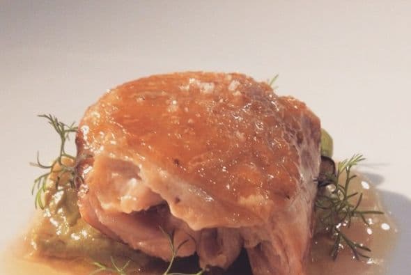 Este es uno de los platillos que se puede degustar; pollo, chicharrón en salsa verde, haba y chícharo.