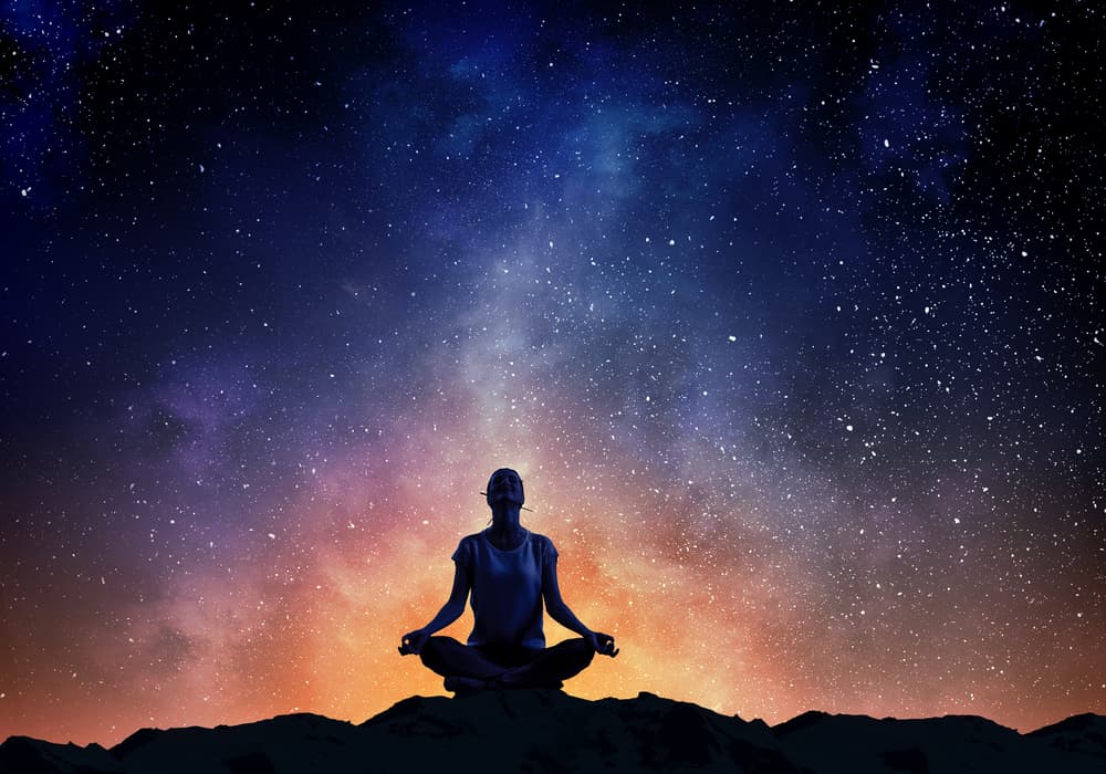 Verás cómo al hacerlo te sientes relajado, tranquilo, y adquieres conciencia de tus propias capacidades ¡dentro de ti mismo están todas las potencialidades para desarrollarte y triunfar en la vida, no te dejes caer nunca!