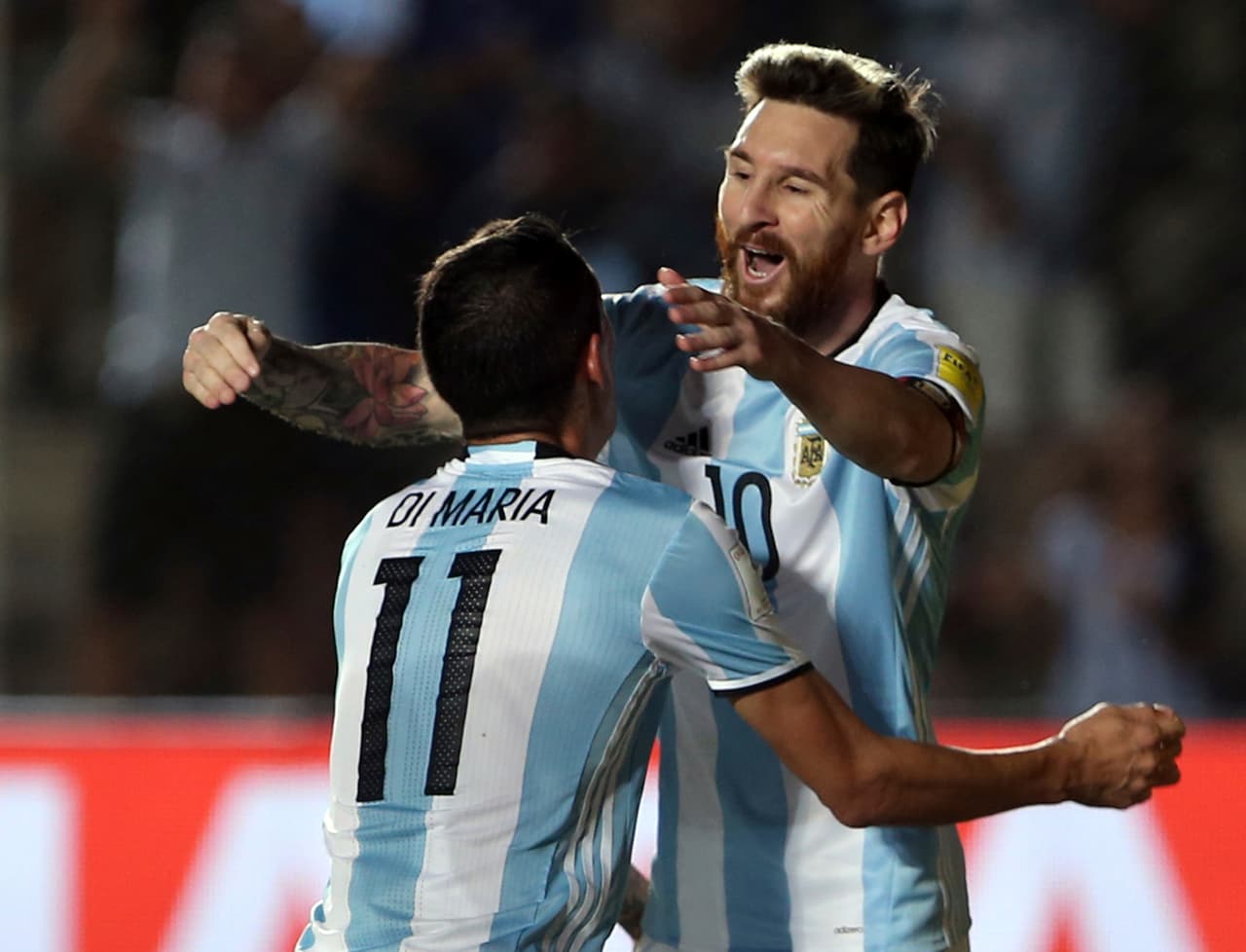 En jornada de eliminatorias, el 15 de noviembre de 2016, Lionel Messi lideró una protesta de toda la selección de Argentina tras golear 3-0 a Colombia San Juan. Muchos rumores sobre cómo se maneja la 'albiceleste', así como un en específico sobre indisciplina de Ezequiel Lavezzi motivaron al equipo a expresar públicamente que no hablarían más con la prensa de su país.