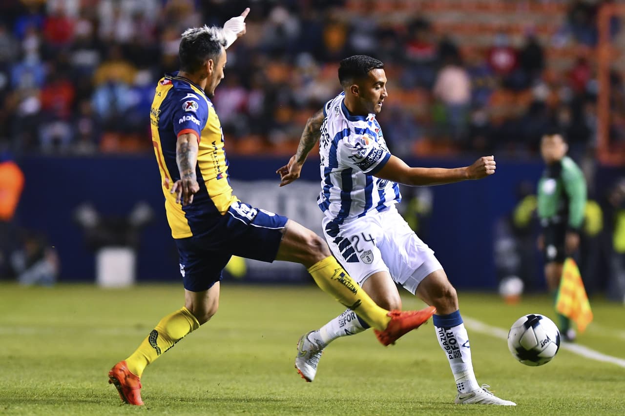 Pachuca arrancó el partido con cierto peligro en los primeros 10 minutos, sorprendido a los locales.