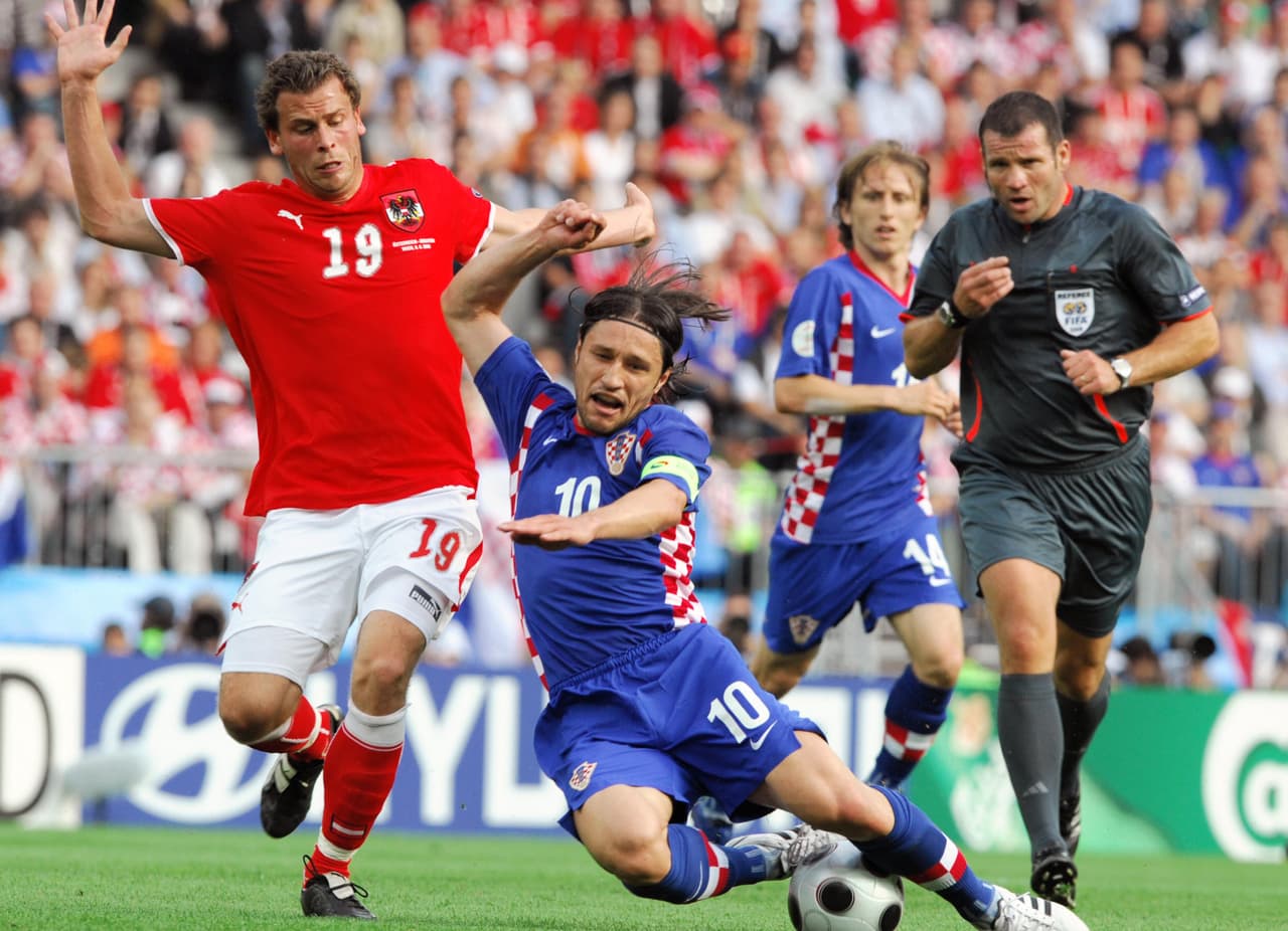 En esta imagen se aprecia el rol de Kovac como escudero de Luka Modric permitiéndole ir adelante con libertad.