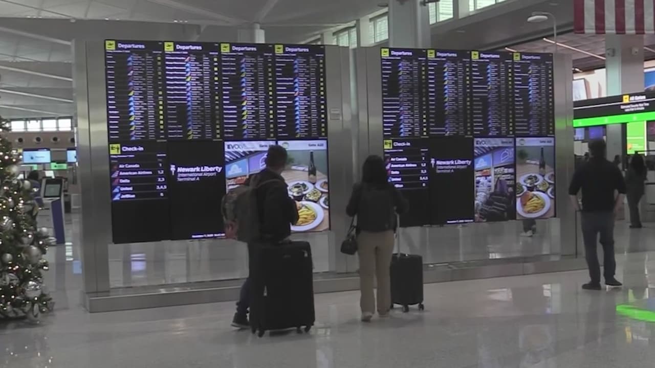 Viajeros de NY impactados por la reducción de vuelos a nivel nacional