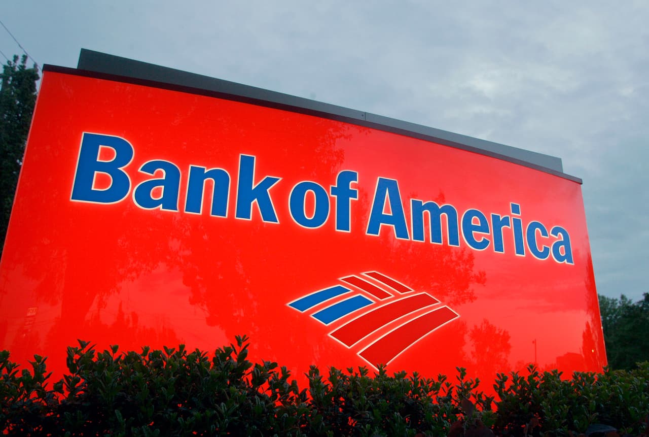 <h3 class="cms-H3-H3">Bank of America </h3>
<br>
<br>La compañía avisó que, para el próximo ciclo electoral, revisará sus criterios antes de tomar alguna decisión sobre a quién destinará contribuciones luego de lo ocurrido la semana pasada en el Capitolio, según 
<i>Popular Information. </i>