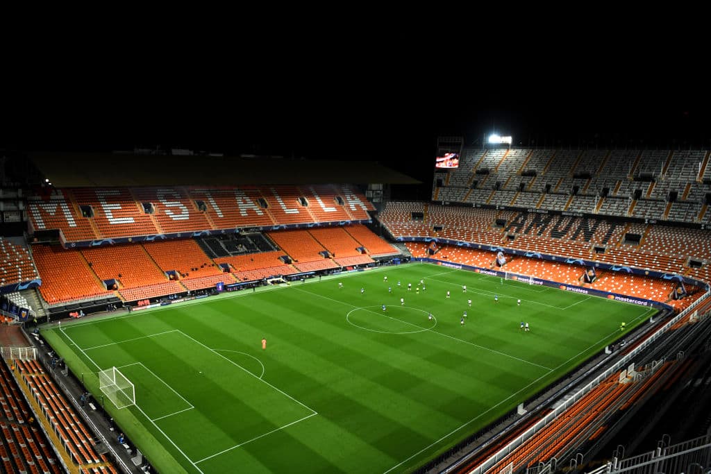 Así se ve el ataque del Atalanta desde las alturas de un Mestalla completamente vacío.