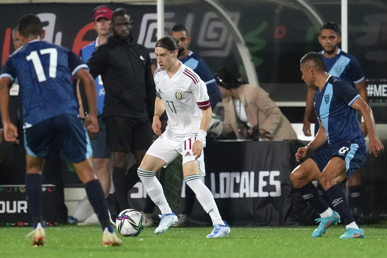 Con un equipo de jugadores jóvenes como Carlos Acevedo, Marcelo Flores o Luis Chávez, el Tricolor tuvo un pobre desempeño ante Guatemala.