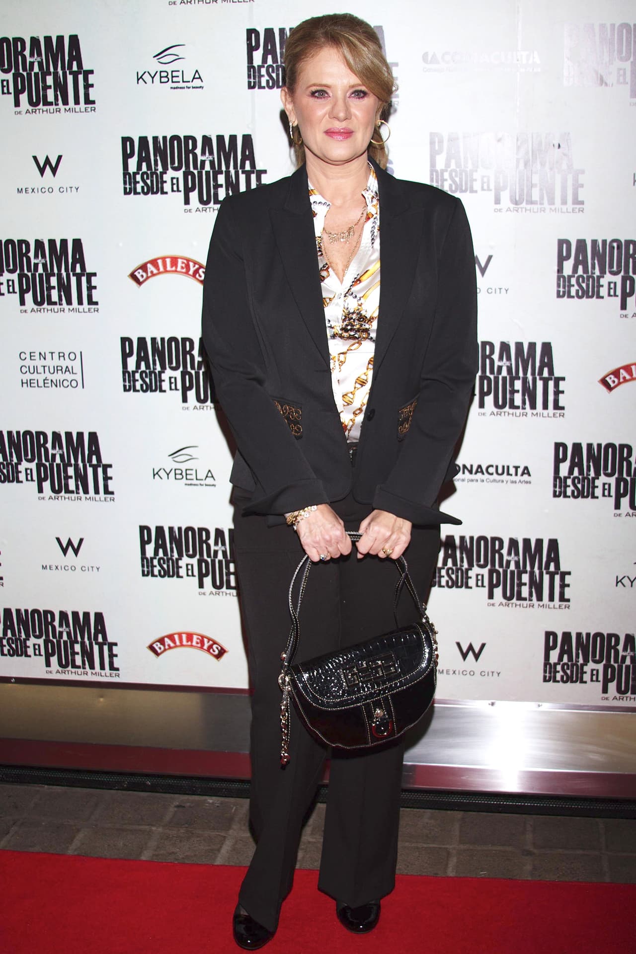 En enero pasado, la actriz regiomontana tuvo una charla con la periodista 
<a href="https://www.youtube.com/watch?time_continue=176&v=1jzMS1lgVGw&feature=emb_logo" target="_blank">Adela Micha,</a> a quien le confesó que después de perder su exclusividad se dejó abatir por la tristeza.