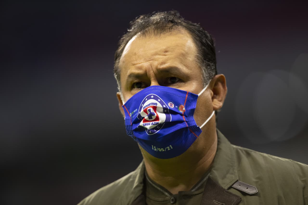 Reynoso señala que aficionados de Cruz Azul "han salido del clóset"