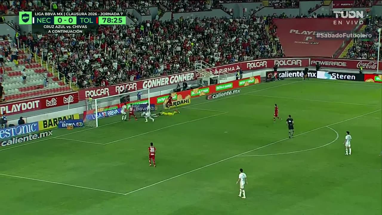 ¡GOL!  anota para Toluca. Paulinho