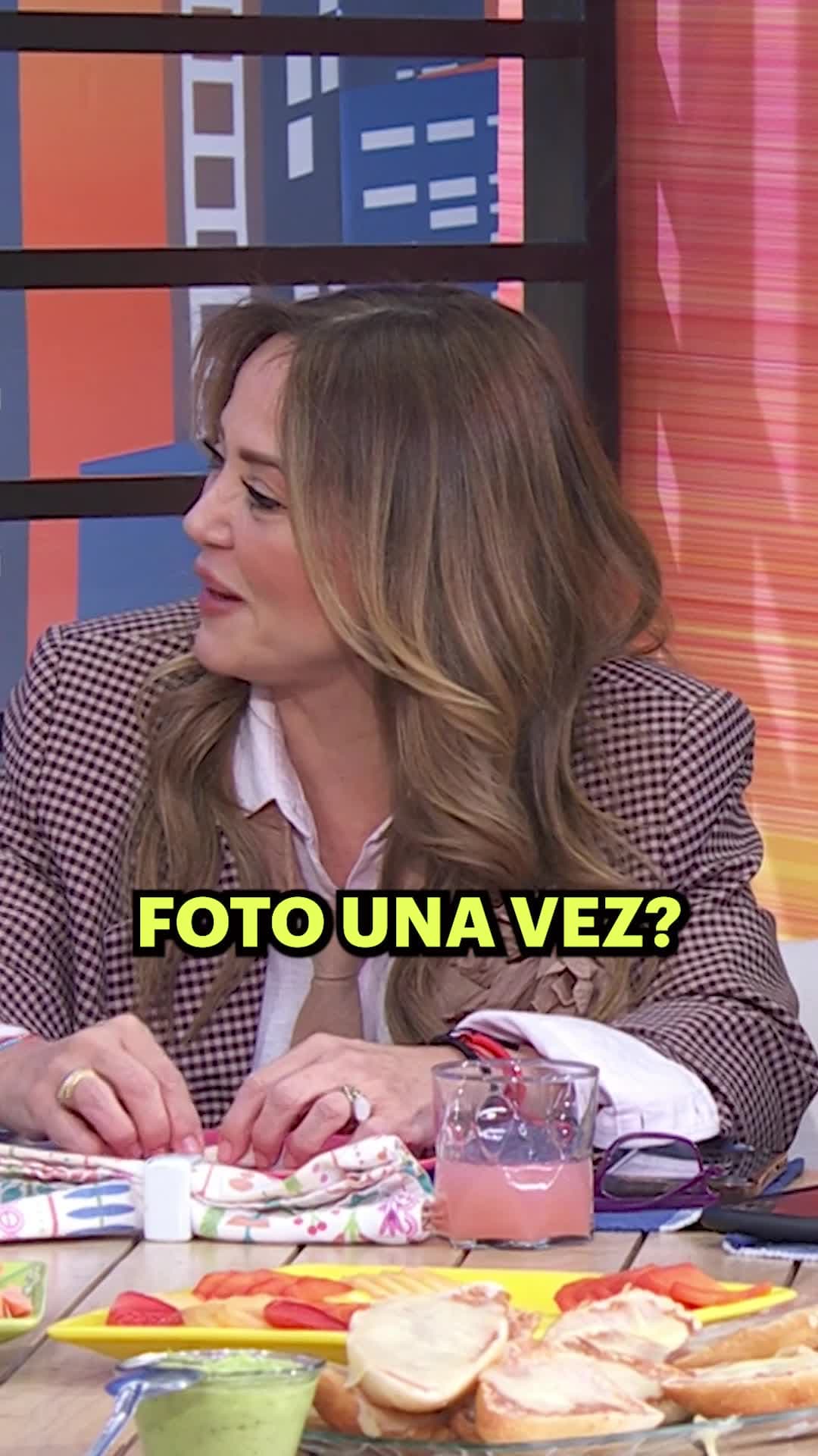 La vez que Bruno Mars RECHAZÓ a Andrea Legarreta