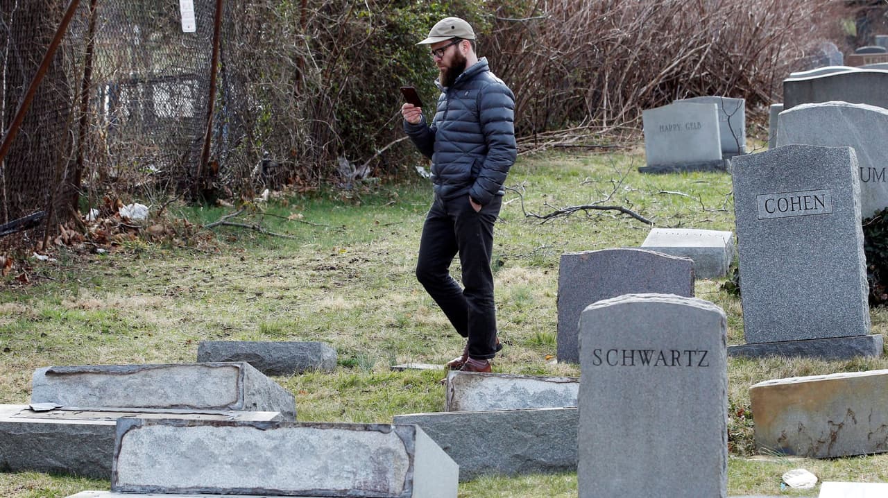 Alcaldesa de Filadelfia anuncia programa de ayuda funeraria para víctimas de violencia