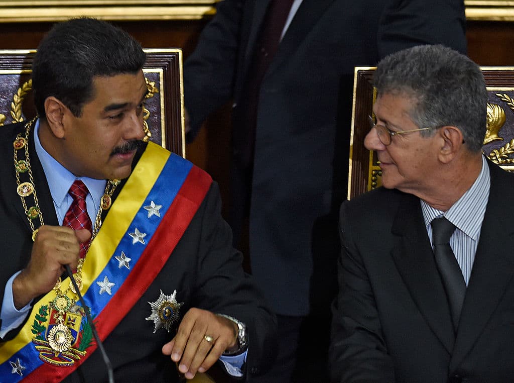 Maduro pide rescatar precios del petróleo para salvar economía venezolana