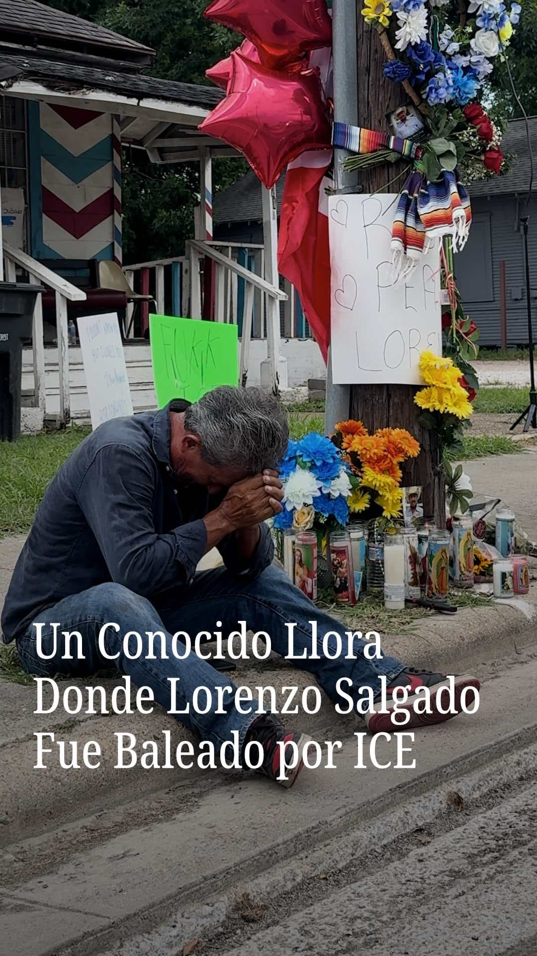 Un conocido llora donde Lorenzo Salgado fue baleado por ICE