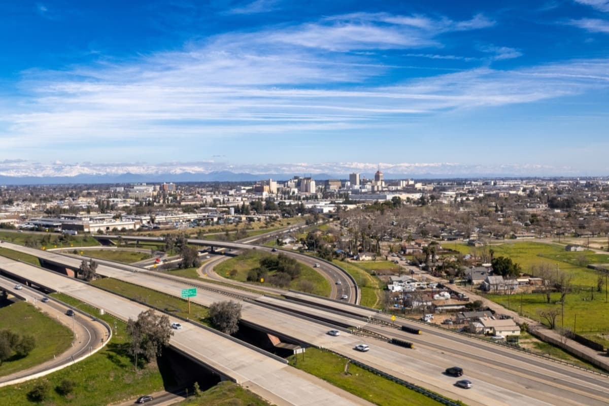 En los resultados que obtuvo Zumper, Fresno es totalmente desafiante poder encontrar un lugar para conseguir pareja.