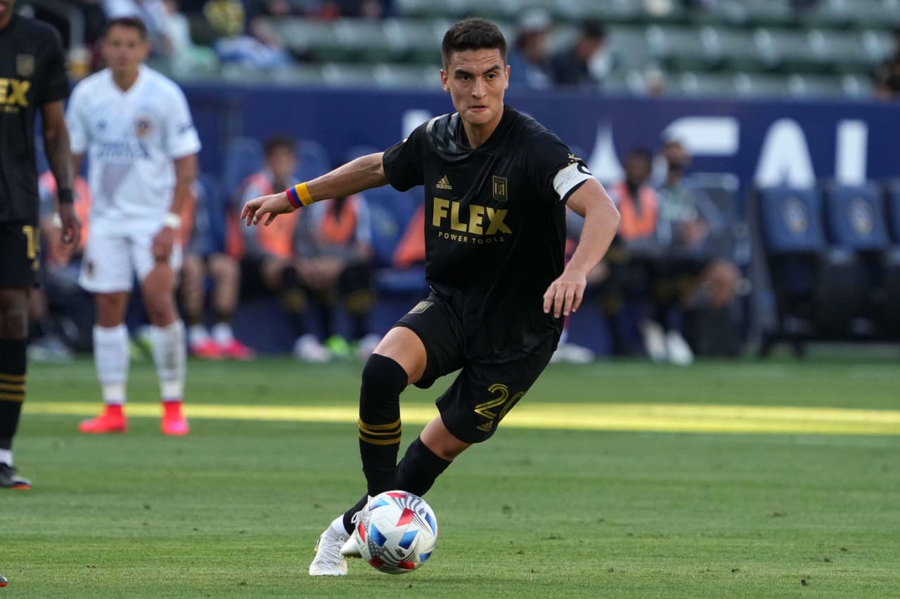 LAFC de Carlos Vela pierde otra pieza clave: se marcha Eduard Atuesta