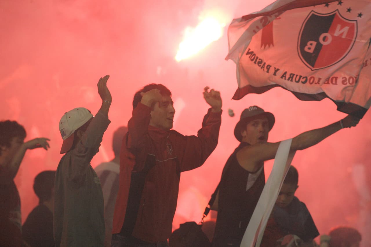 Si de pasión hablamos, tenemos que ir a Rosario, en Argentina, donde se disputa el clásico más pasinonal del país del Diego, quizá del mundo, y allí encontramos a Newell's Old Boys, el equipo de Messi.