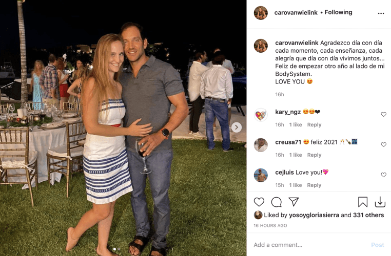 Las demandas del cantante a su ex surgen a casi un año de que la
<b>madre sus hijas confirmara que mantenía una relación</b> con el empresario Luis Cejudo.