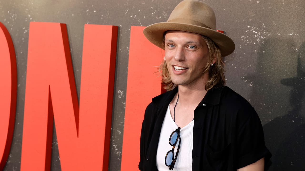 El personaje es un horrible ser sin nariz y fue interpretado por el guapo actor Jamie Campbell Bower, quien fue sometido a un largo proceso de maquillaje de casi 10 horas para conseguir ese aspecto que dejó asombrados a los fans.