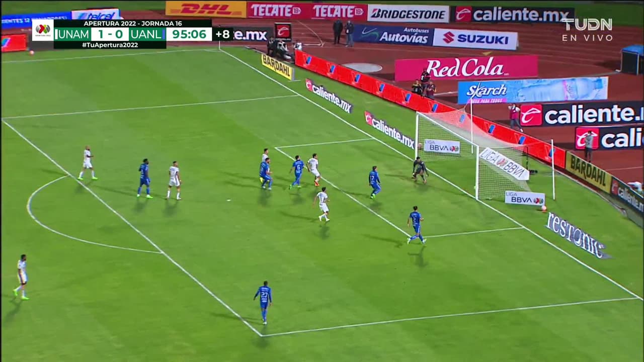 ¡GOL!  anota para Tigres. André-Pierre Gignac