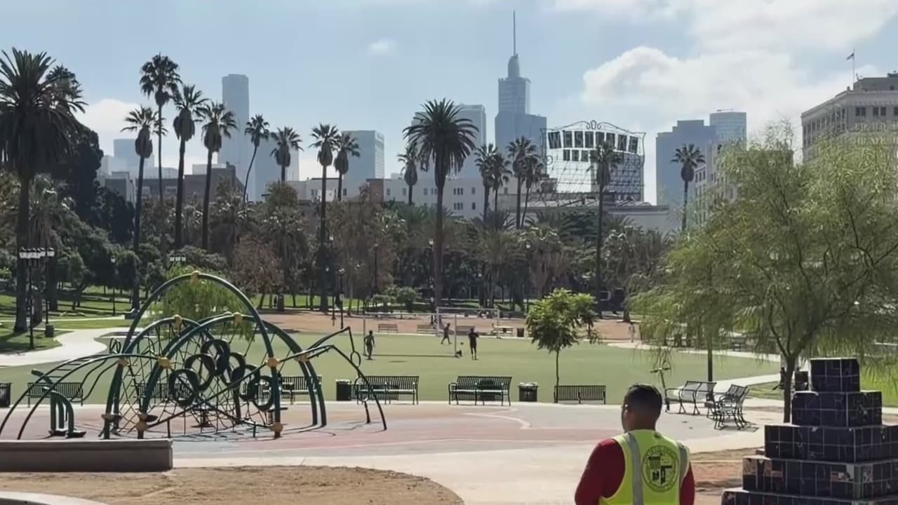 ¿Cómo avanza la recuperación del parque MacArthur en Los Ángeles? Recorrimos la zona y así luce