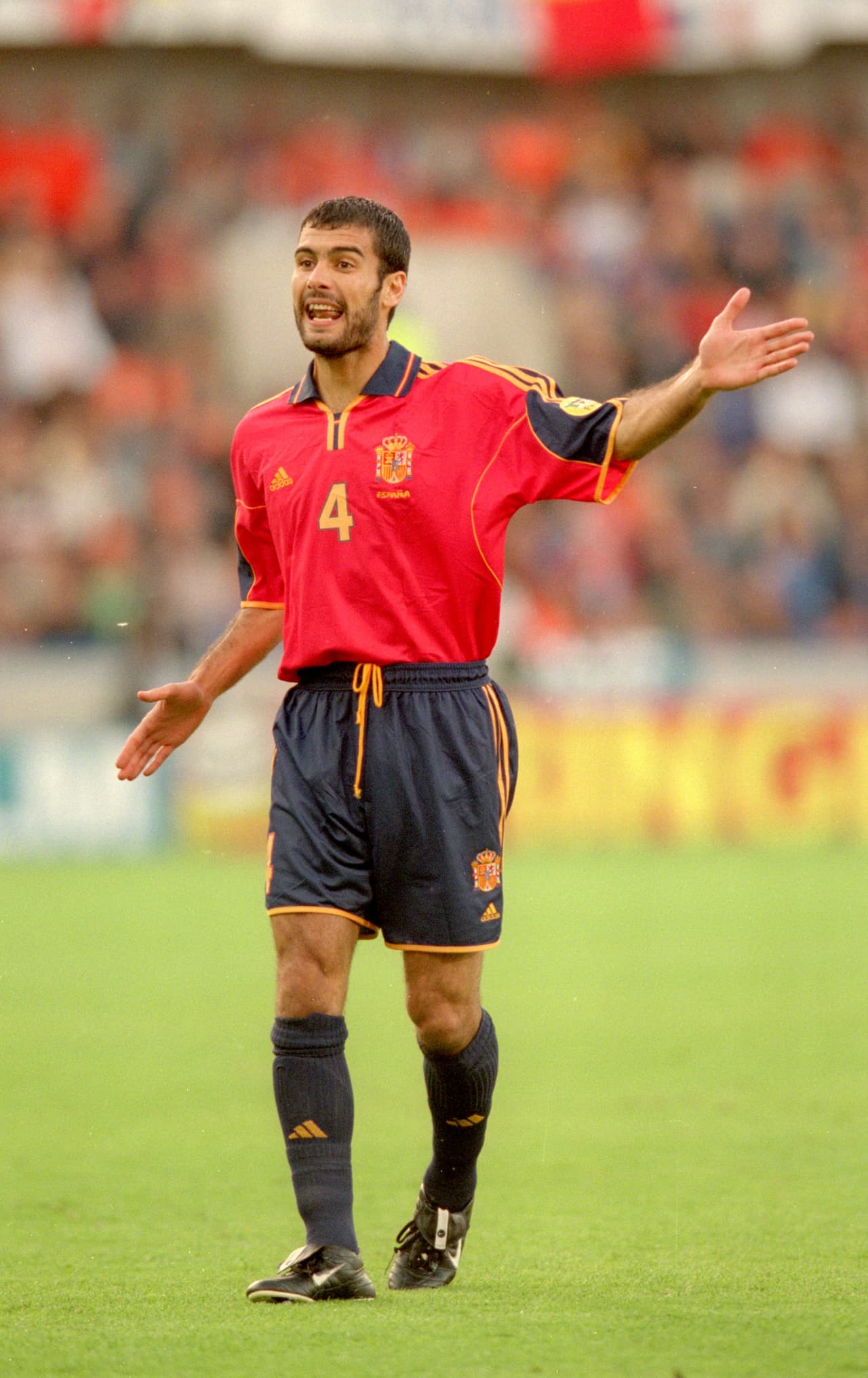 Pero Guardiola también fue un famoso futbolista en su juventud.