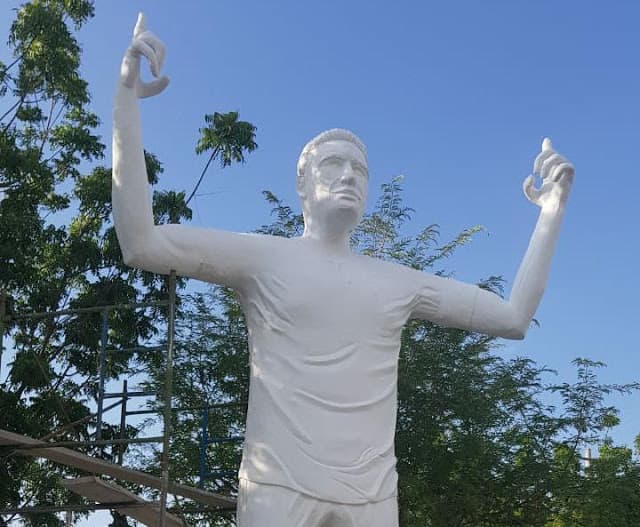 Este 'Tigre' dejó con deudas al artista y, si es que la vio, con decepción al delantero colombiano.