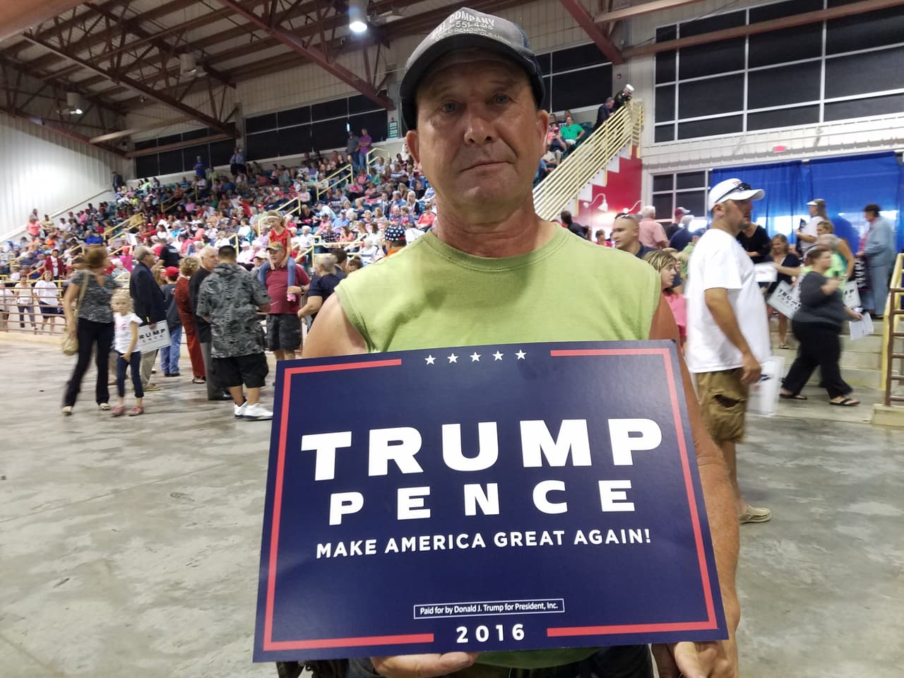 Phil Mai cerró su bar para asistir al mitin de Trump: “No podía perderme esto”