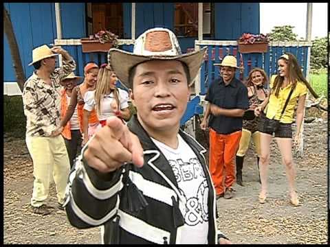 El Delfín Quishpe es uno de los miles de artistas ecuatorianos que NUNCA han ganado un Latin Grammy.