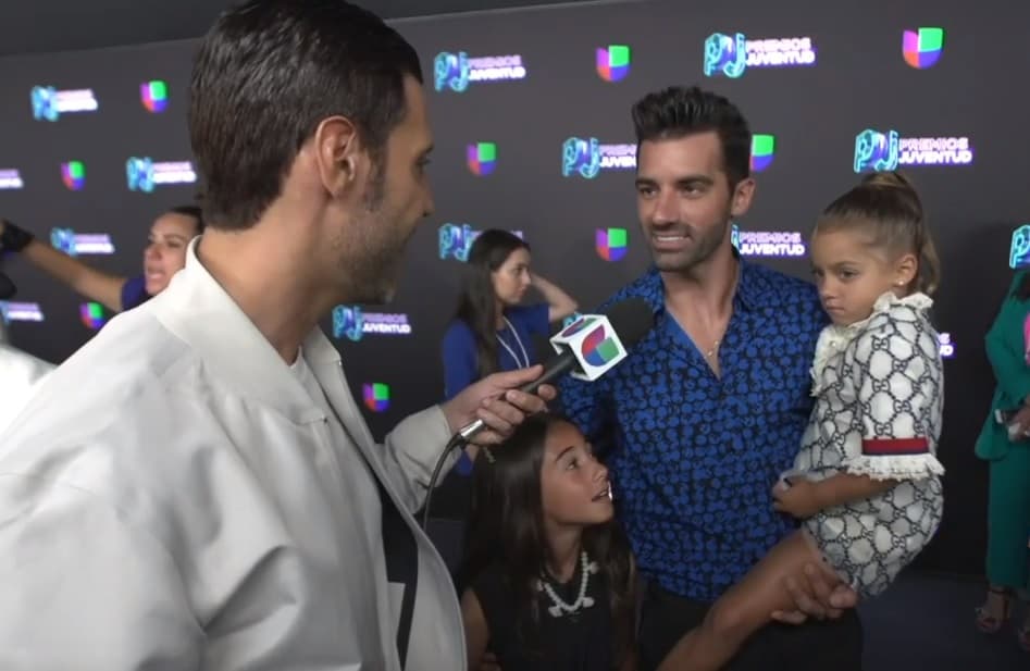 Sin embargo, durante la entrevista a su llegada Alaia no pareció sentirse tan cómoda.