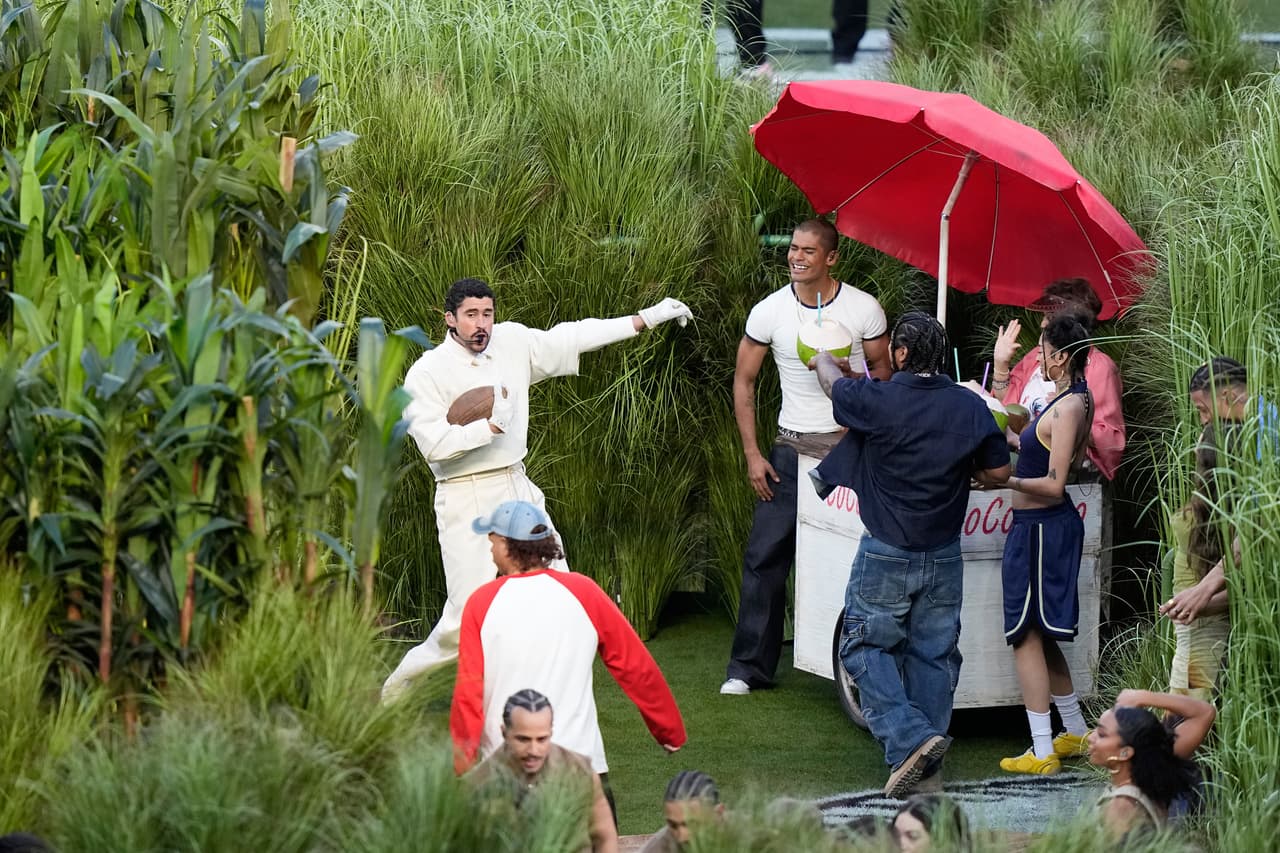 Esta noche quedó patente ese cariño a su tierra y a toda la cultura latina a la que honró con su show.
