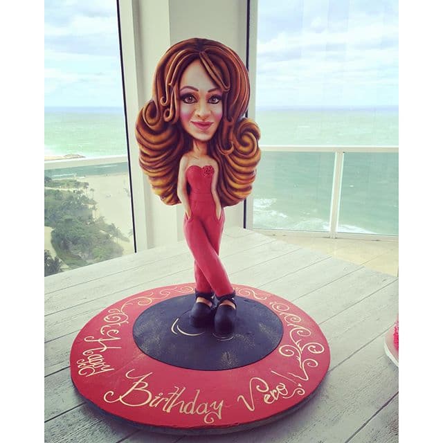 ¡Qué tal! Este pastel fue una de las sorpresas de la noche.