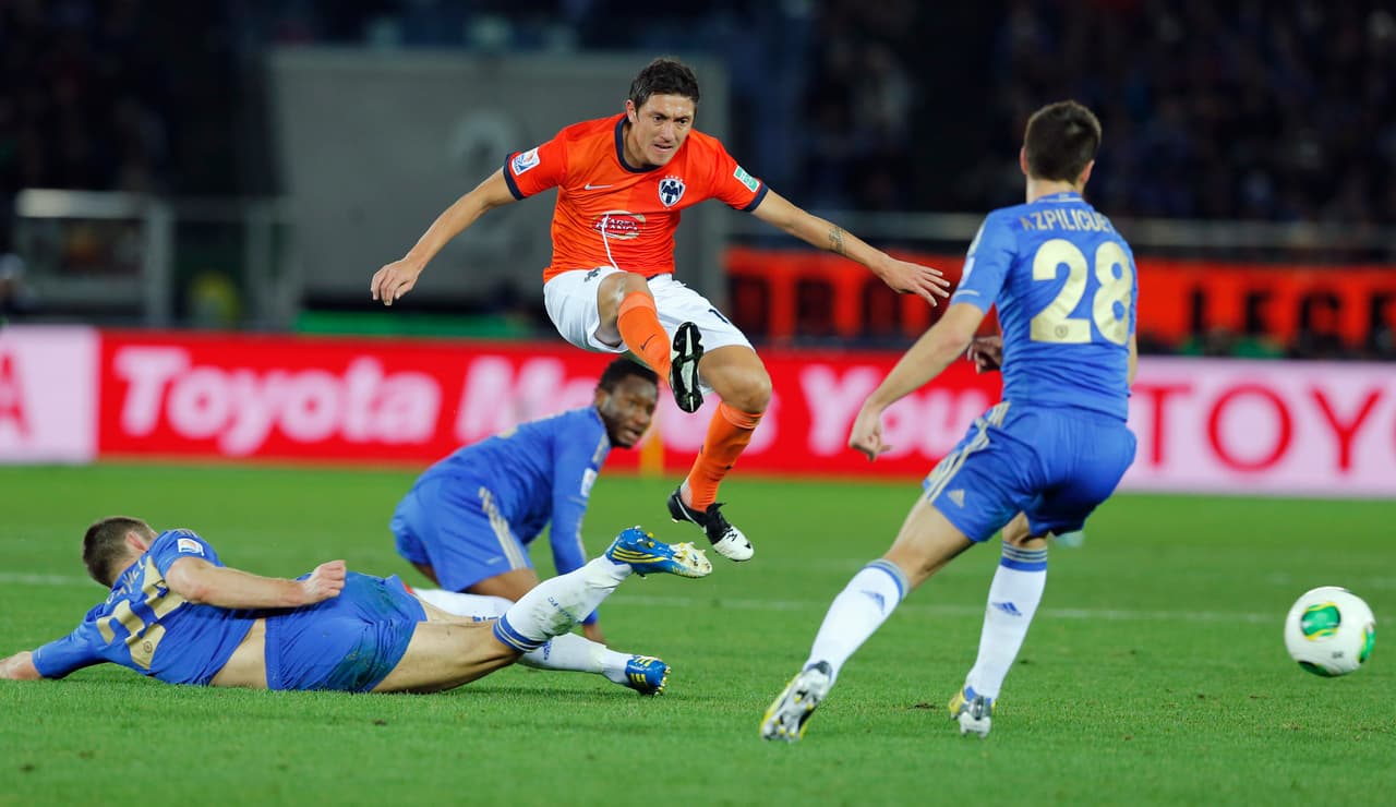 Se enfrentaron el 13 de diciembre en Yokohama, en el Estadio Internacional de Yokohama.